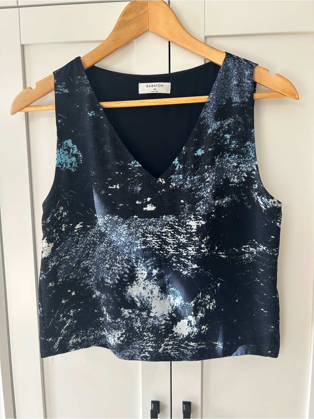 Babaton New XS Murphy Blouse Sleeveless Top